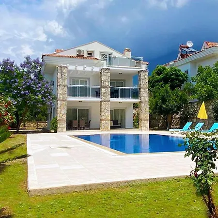 Oludeniz Villa. Ovacik'ta Ozel Havuzlu Villa Fethiye